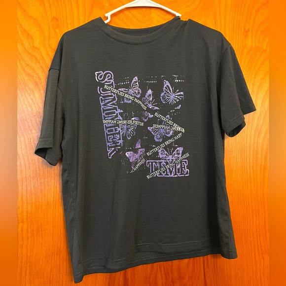 Oversized shirts - Picture 1 of 2